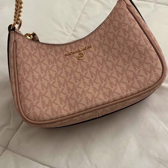 Michael Kors Pink & Gold Jet Set Charm Shoulder Bag - Picture 4 of 10